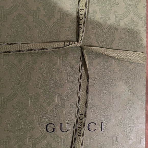 One time use Gucci shoes with box tags and packing!! Size 9 USA!! - Picture 2 of 5
